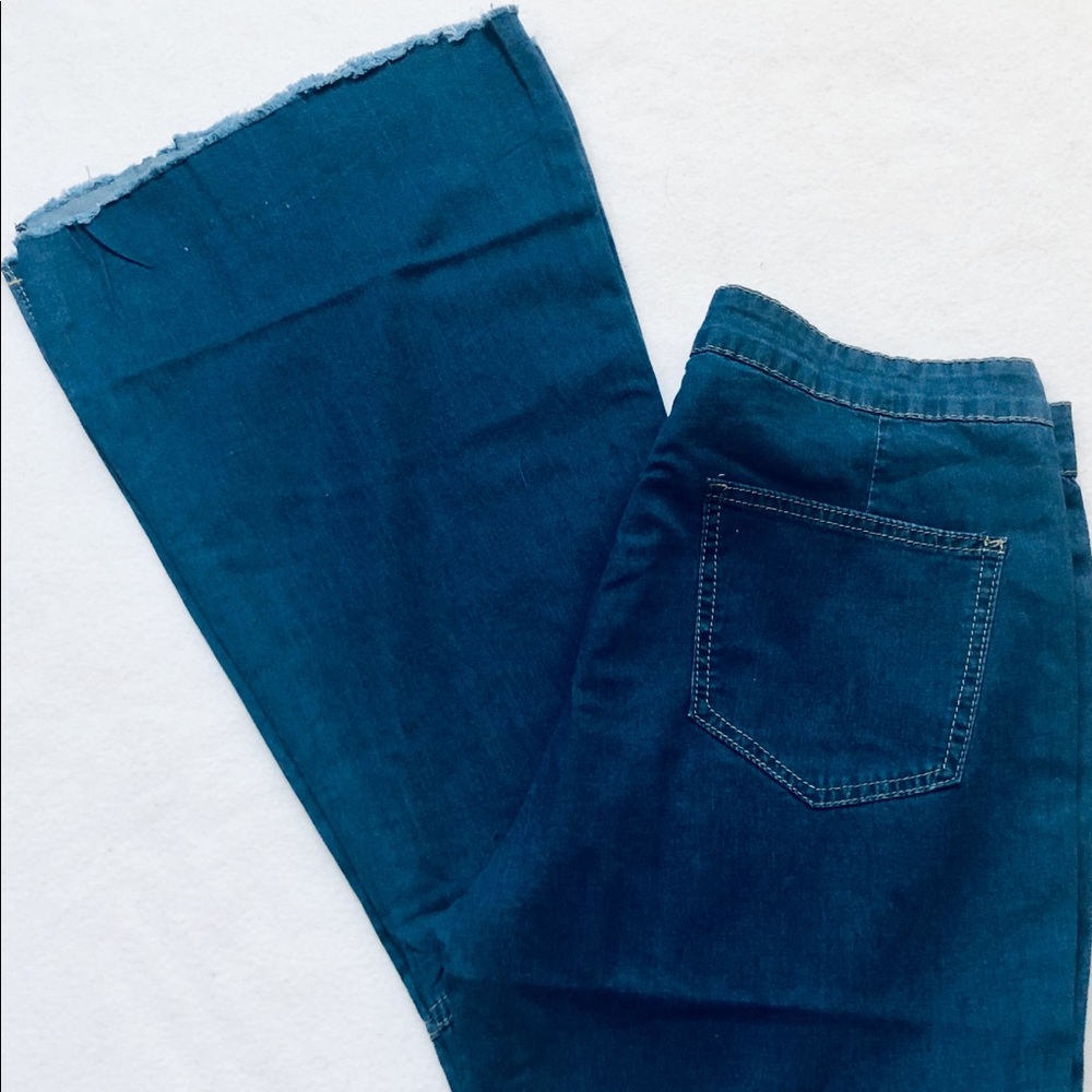 💙 Plus Size Bell Bottom Boho Hippie Jeans Size 14 - Picture 6 of 8